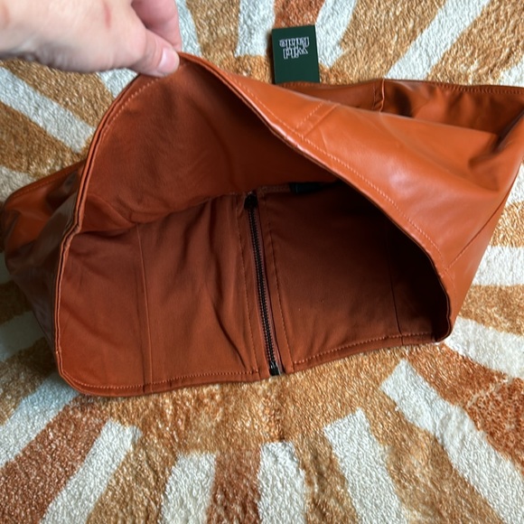 Wild fable XL rust zip back crop top - Picture 3 of 14